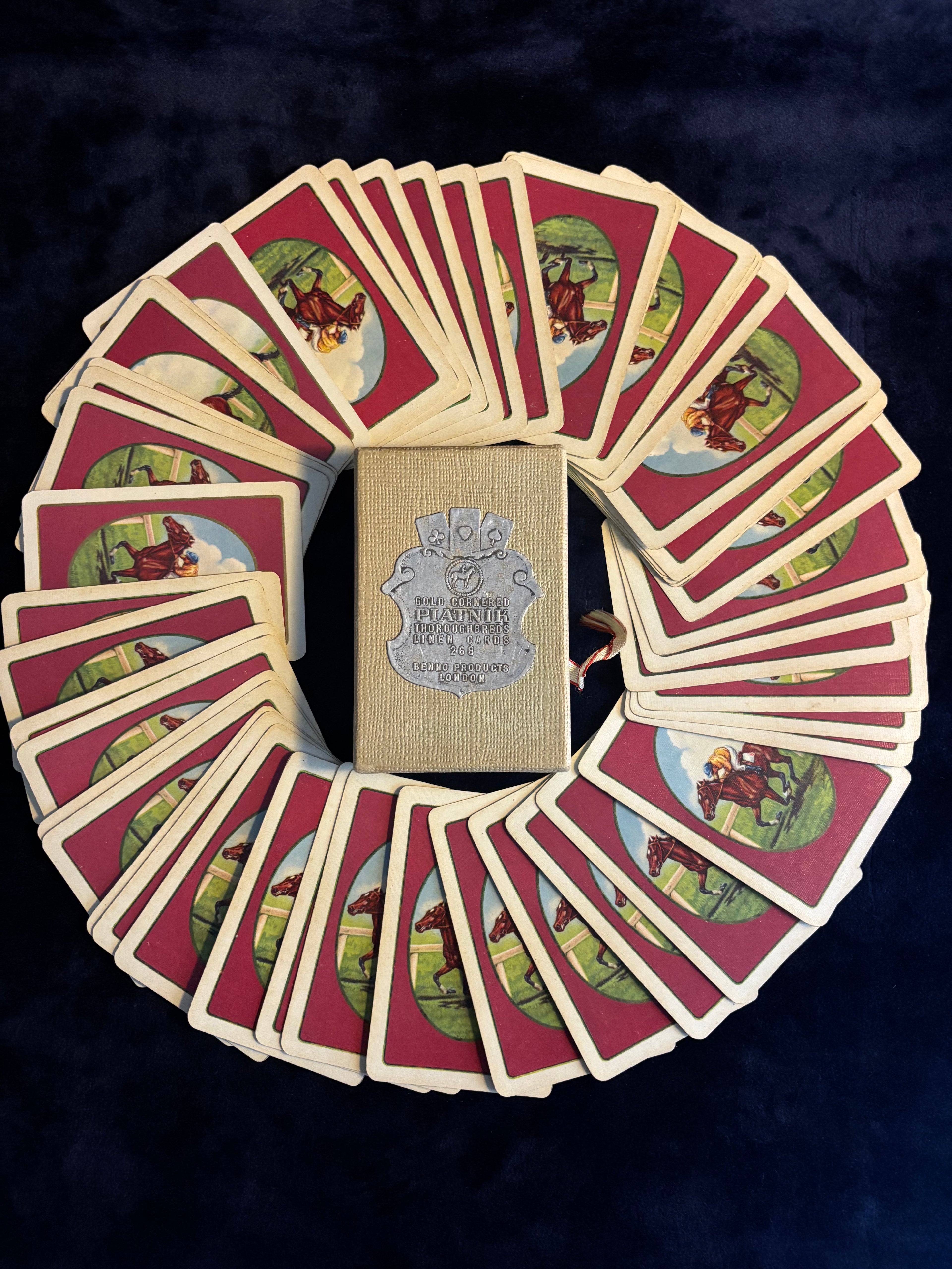 Thoroughbred Linen Playing Cards