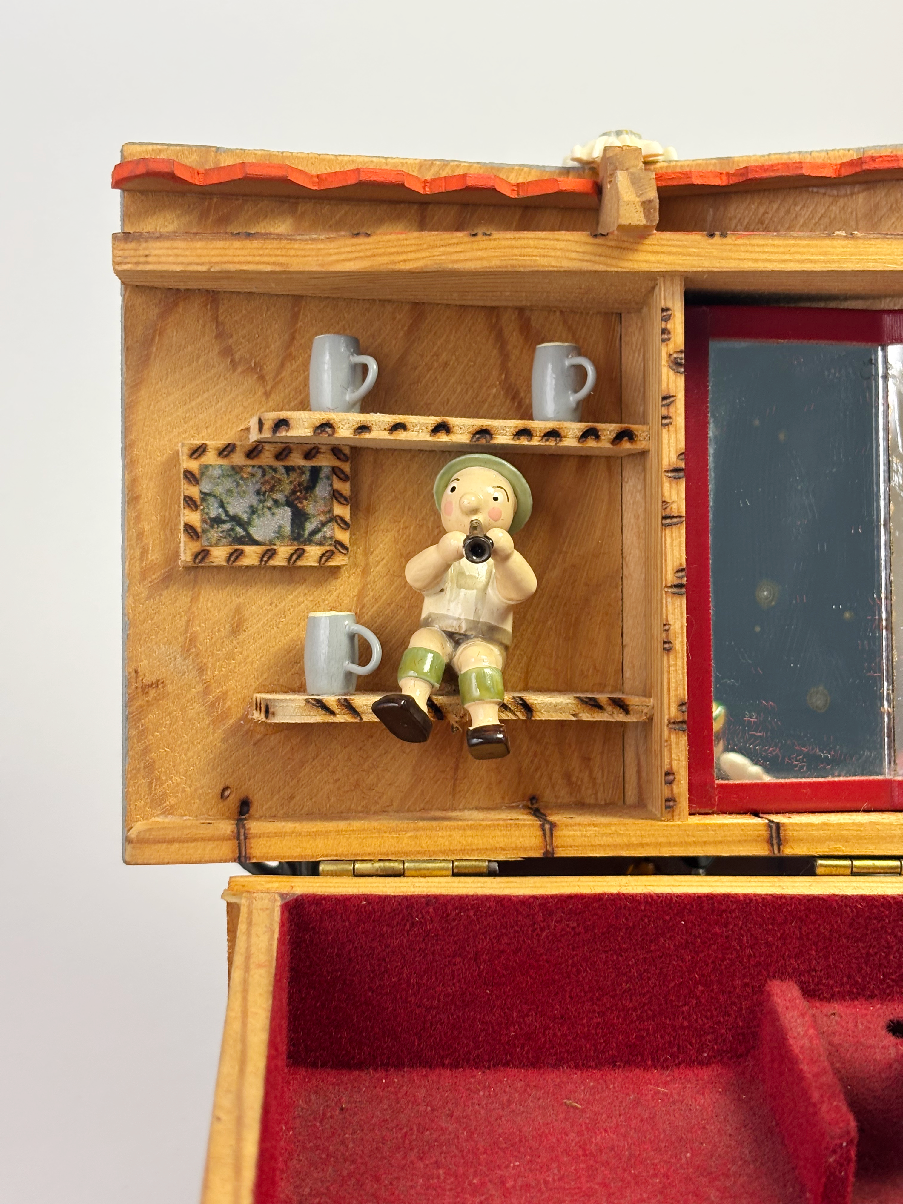 Cabin Jewellery Box